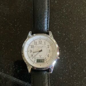 E. Edward & Co. Atomic Radio-controlled Men’s Wristwatch